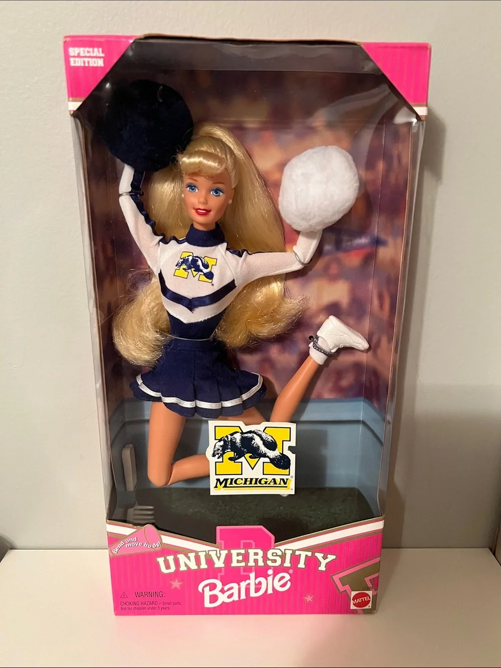 ‘University of Michigan’ Cheerleader Vintage Barbie Special Edition 1996 - NIB